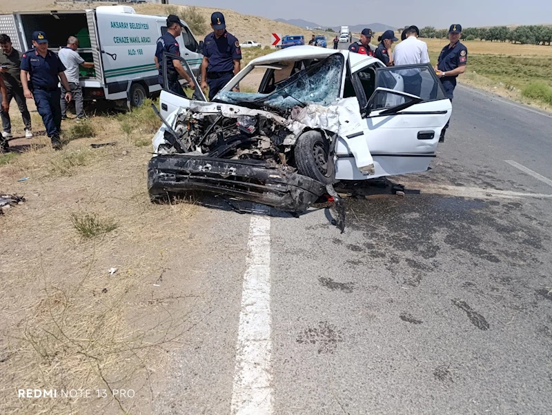Otomobille kamyonet çarpıştı: 1 ölü, 3 yaralı 