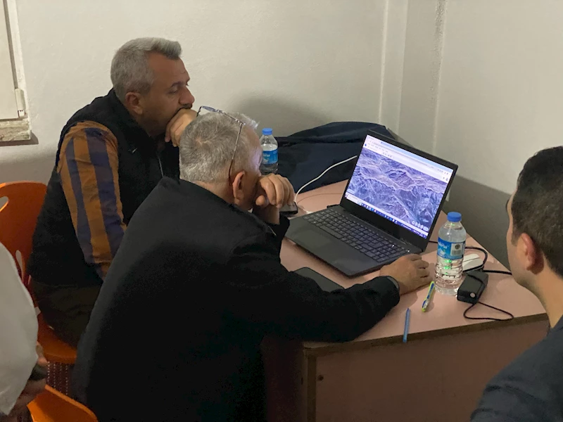 Tek motorlu uçakla dünya turuna çıkan pilot, kaza kırıma uğradı; 2 kişiye ulaşılmaya çalışılıyor (5)