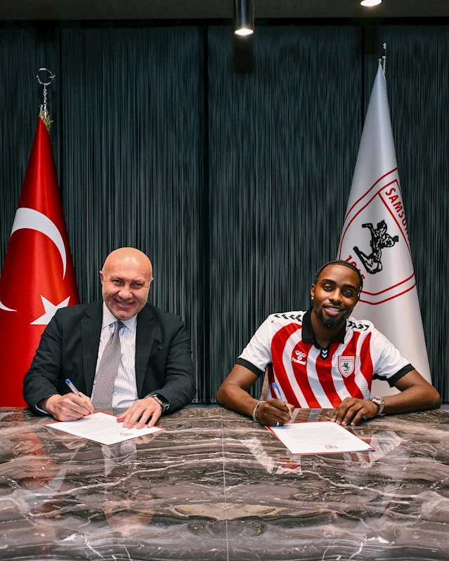 Samsunspor, Kongolu orta saha Antoine Makoumbou ile sözleşme imzaladı