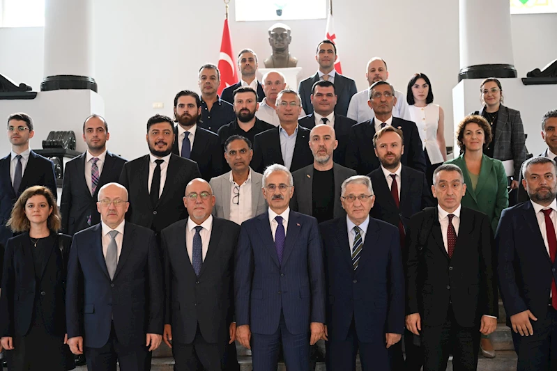 Bakan Uraloğlu, Gürcistan’da iş insanlarıyla bir araya geldi
