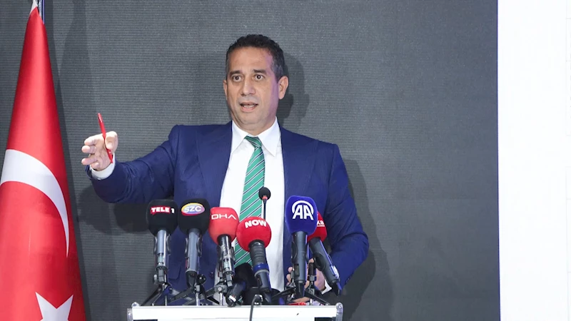 İstanbul - CHP Grup Başkan Vekili Başarır, partisinin İstanbul İl Başkanlığı