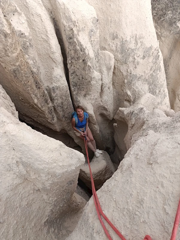 Nevşehir’de vadide mahsur kalan turist kurtarıldı