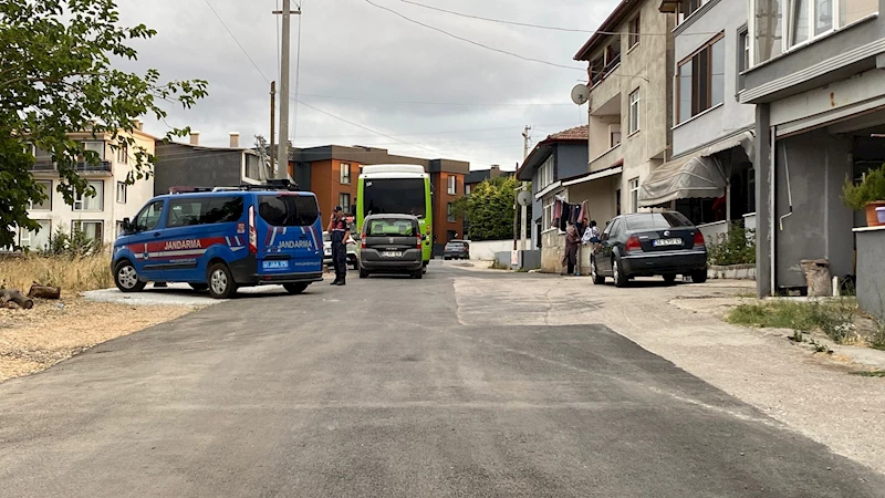 Bıçakla yaralandı, otomobille takip edip, pompalı ile ateş açtı: 5 yaralı