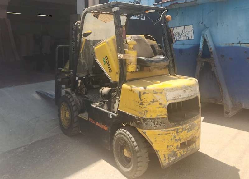 Forklifte çarpan motosikletin sürücüsü ağır yaralandı 