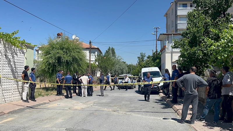 Üvey kızını tüfekle yaraladıktan sonra yaşamına son verdi