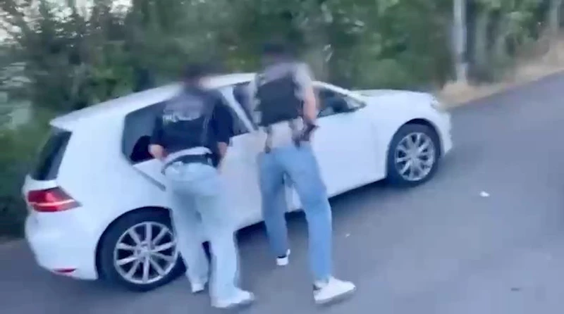 İstanbul - Uluslararası uyuşturucu operasyonunda ele geçirilenler emniyette sergilendi 