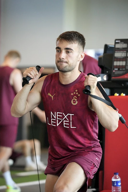 Galatasaray günü çift antrenmanla tamamladı