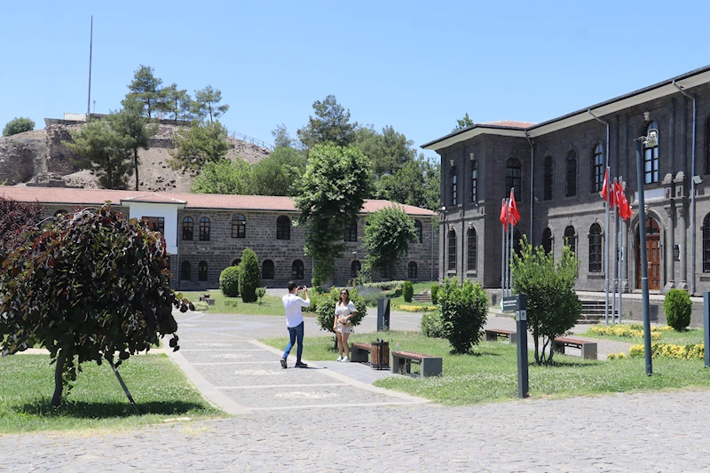 Diyarbakır’da 100 bine yakın eser bulunan müzeyi 6 ayda 141 bin kişi ziyaret etti