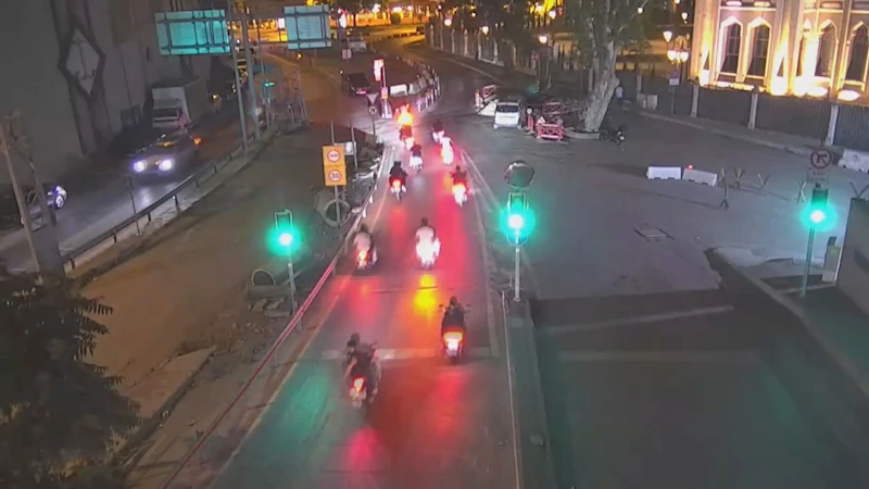 İstanbul - Beyoğlu’nda tüneli trafiğe kapatan 13 motosiklet sürücüsüne 133 bin lira ceza