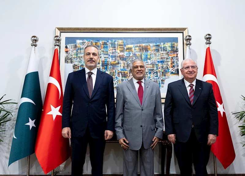 Bakan Fidan ve Bakan Güler, Pakistan Dışişleri Bakanı Ishaq Dar ile görüştü / Video eklendi