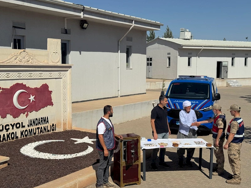 Amcalarının içinde 3 milyon liralık altını bulunan kasayı çalan 2 kardeş yakalandı