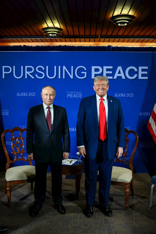 Alaska’daki Trump-Putin görüşmesi başladı