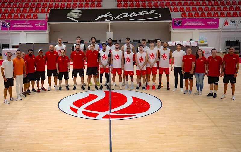 Petkimspor tam kadro parkede