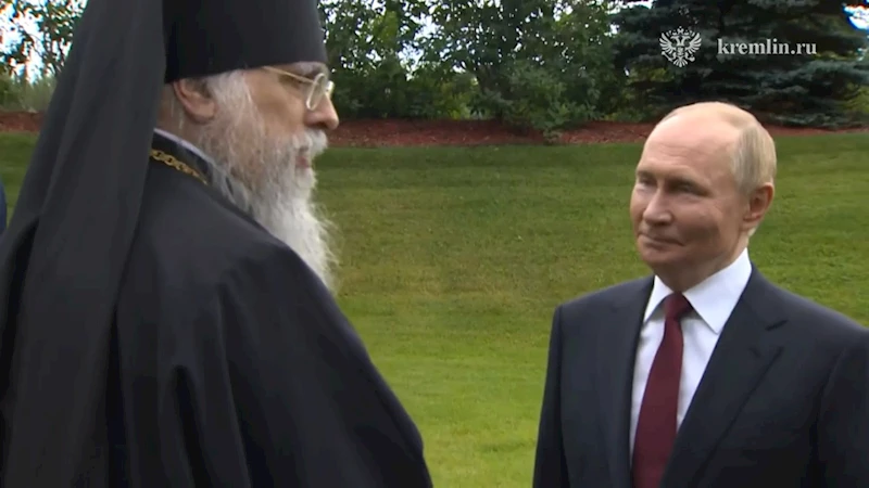 Putin, Alaska’daki Sovyet mezarlarını ziyaret etti