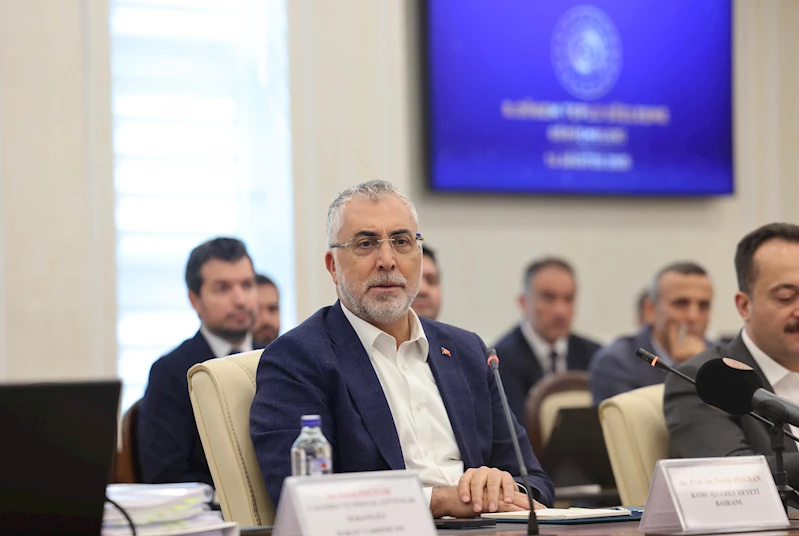 Bakan Işıkhan: Uzlaşı zemininde toplu sözleşme görüşmelerimizi sürdüreceğiz