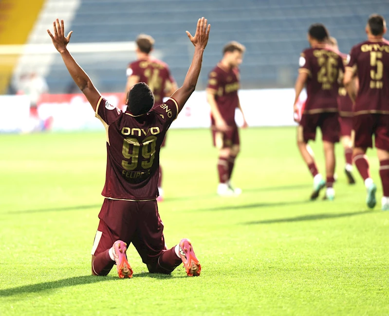 Bordo-mavililer deplasmanda Kasımpaşa’yı mağlup ederek ligde 2’de 2 yaptı