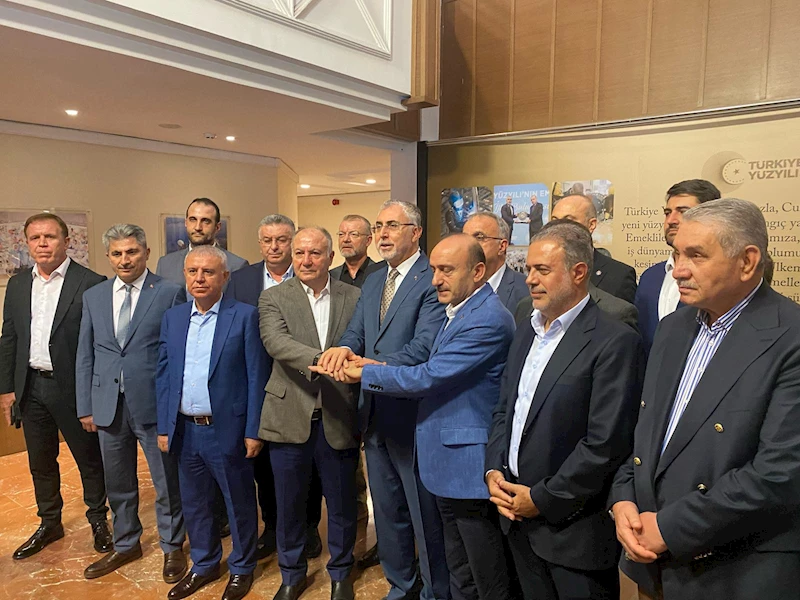 Kamu işçisine zam görüşmelerinde protokol imzalandı