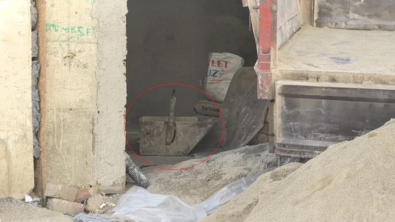 Üzerine kum dolu demir kova düşen inşaat işçisi yaralandı
