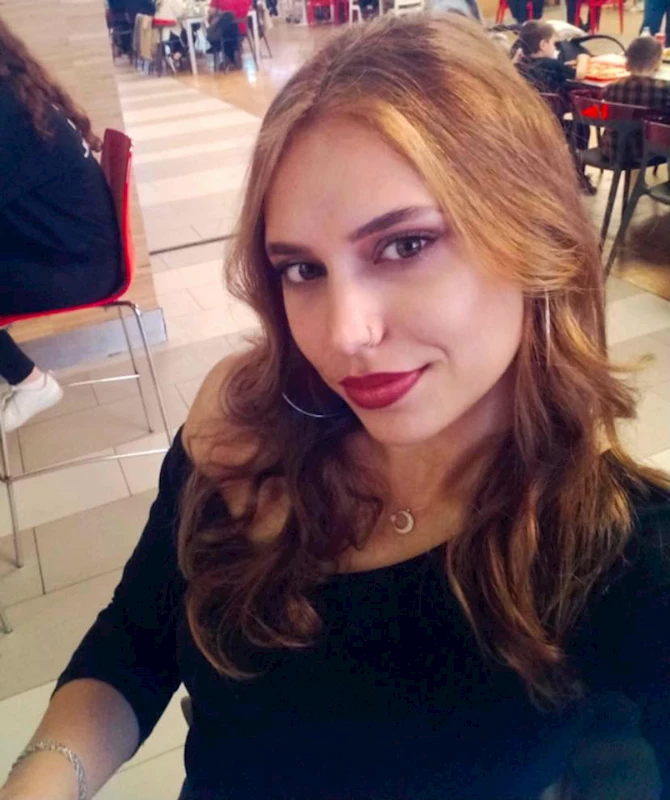 Bisikletli Zeliha