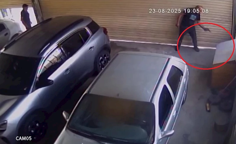 Komşu esnafın köpeğini tabancayla öldürdü; o anlar kamerada