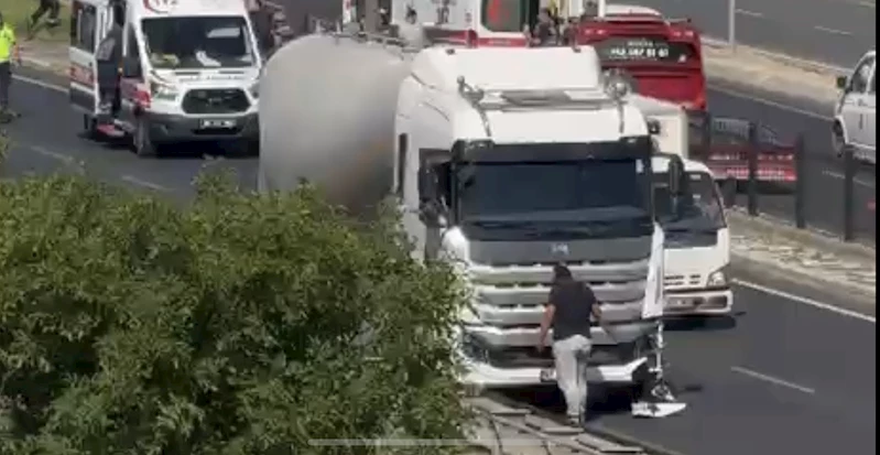 TIR ve otomobil çarpıştı: 7 yaralı