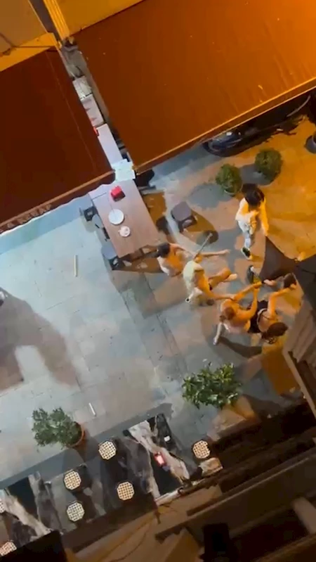 İstanbul- Taksim’de 8 trans birey tartıştıkları kişiyi sopayla darbetti