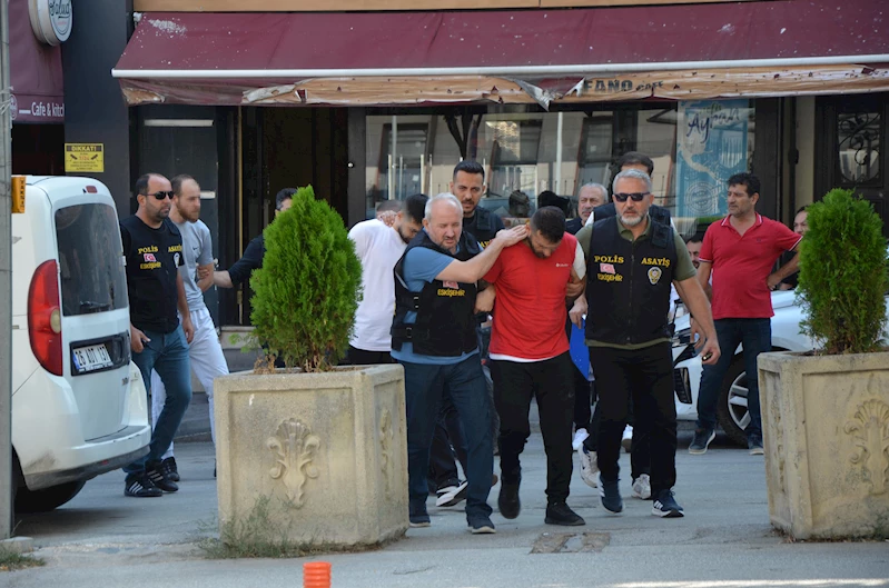 Eskişehir’de 2 kişinin öldüğü silahlı kavganın şüphelileri adliyede