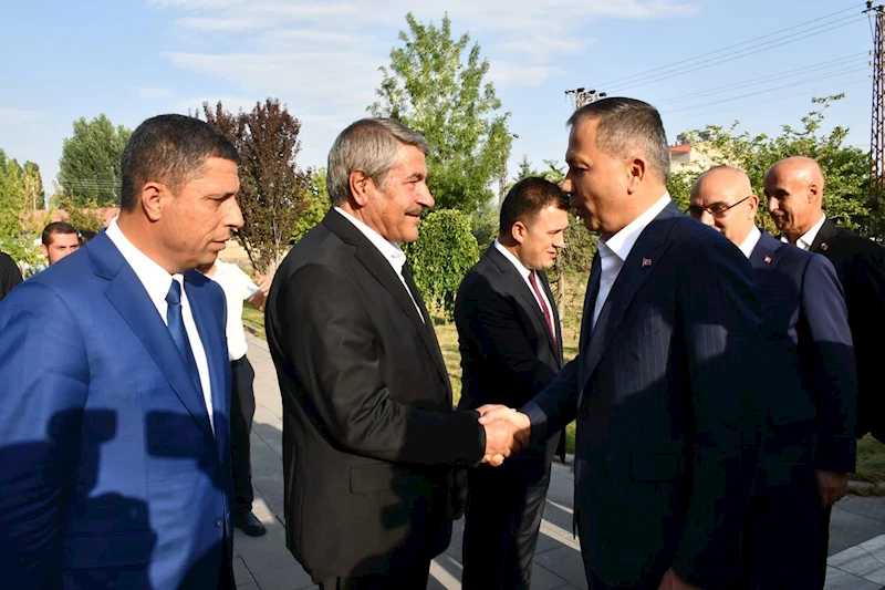 Bakan Yerlikaya Ağrı