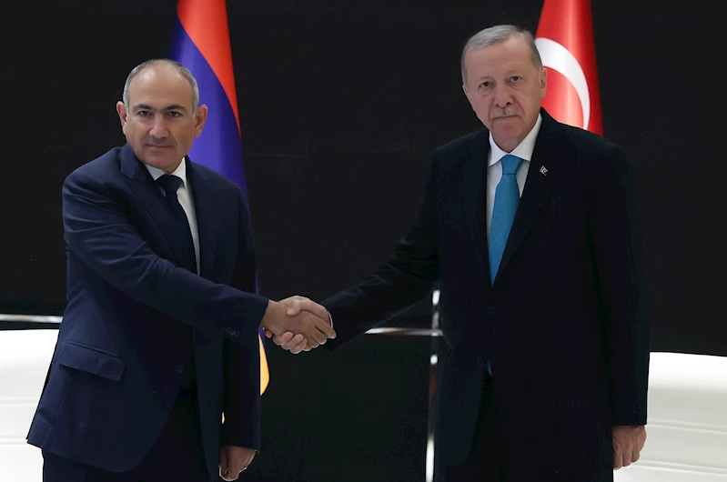 Cumhurbaşkanı Erdoğan, Ermenistan Başbakanı Paşinyan