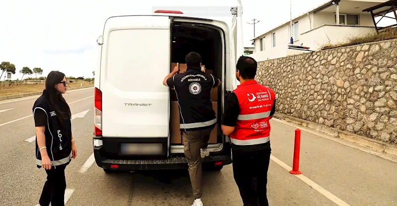 Bakan Yerlikaya: Yurt genelinde 666 düzensiz göçmen yakalandı