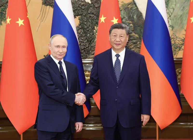 Şi ve Putin Çin’de bir araya geldi / Video eklendi