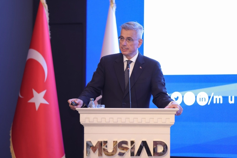 Bakan Memişoğlu, New York’ta MÜSİAD tarafından, TÜRKEN Vakfı iş birliğiyle düzenlenen resepsiyonda konuştu